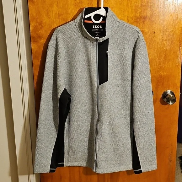 IZOD Fleece Zip-Up XL - Picture 1 of 6